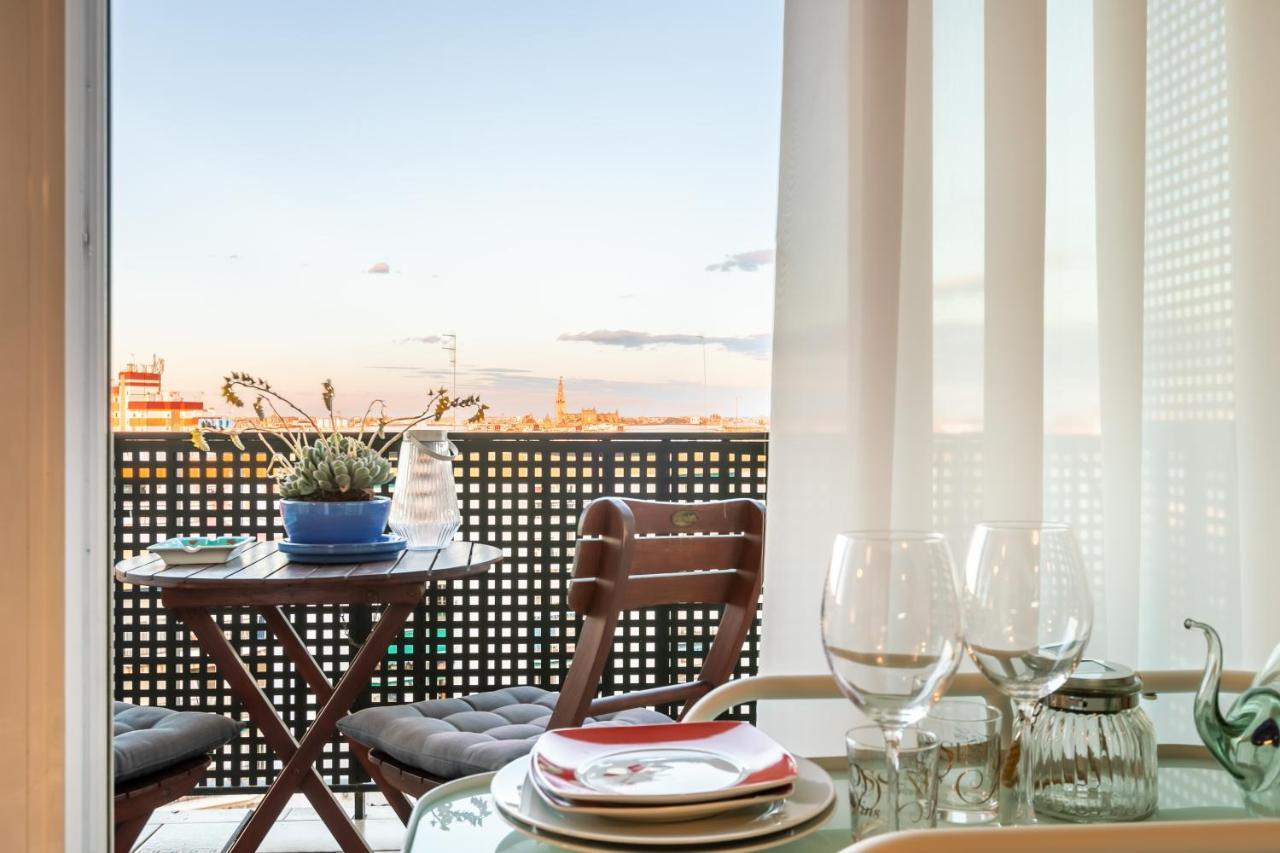 Apartamento Desde El Cielo De Triana Διαμέρισμα Σεβίλλη Εξωτερικό φωτογραφία